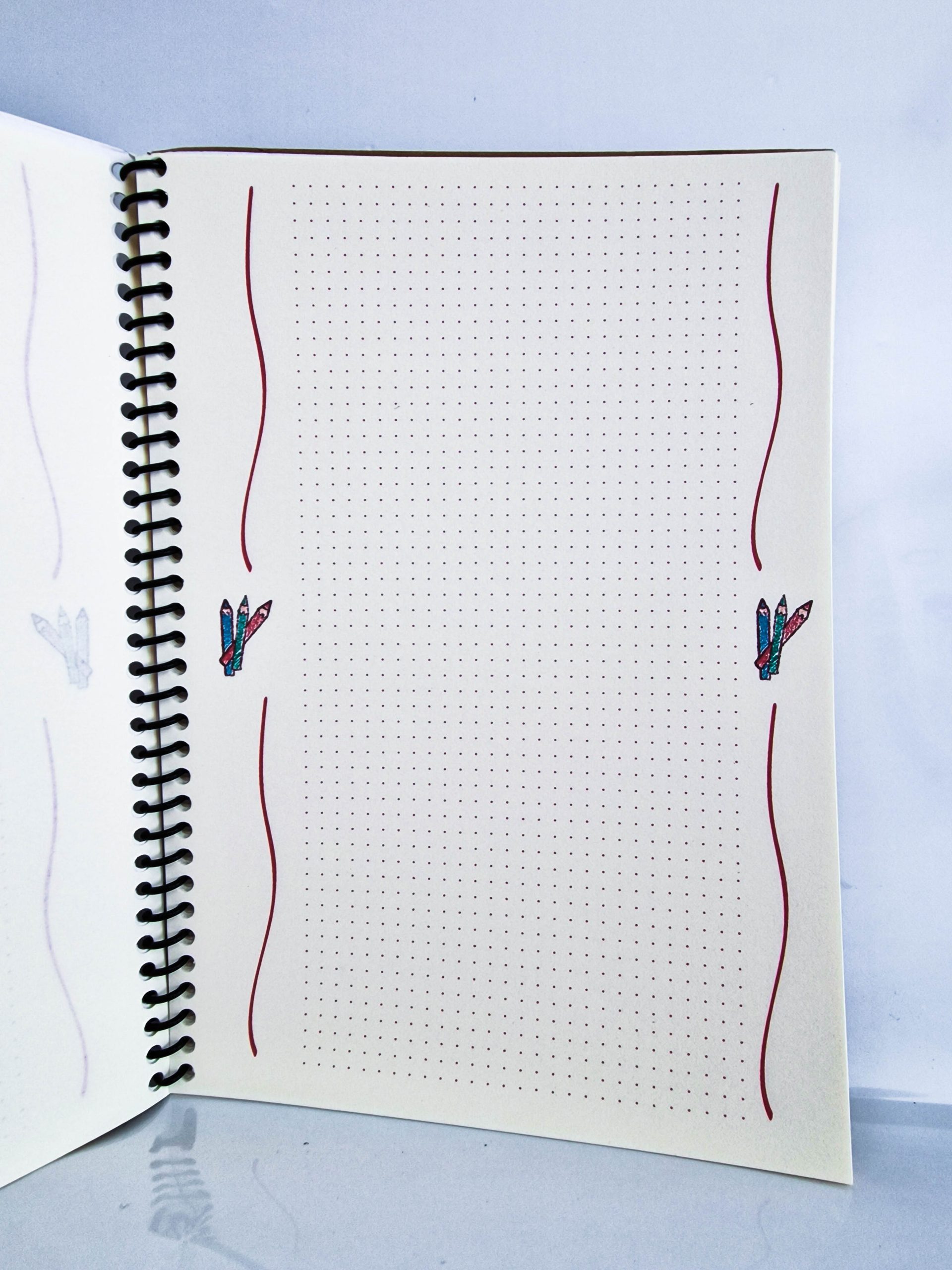 folhas interna florzinhas brancas